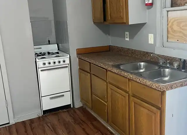 Property at 1419 Laredo St Unit 5, Corpus Christi, TX, 78401, 1 bed, 1 bath, [object Object]