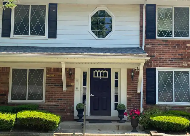 Property at 2409 Mulberry Sq #63, Bloomfield Hills, MI, 48302, 2 beds, 2 baths, [object Object]