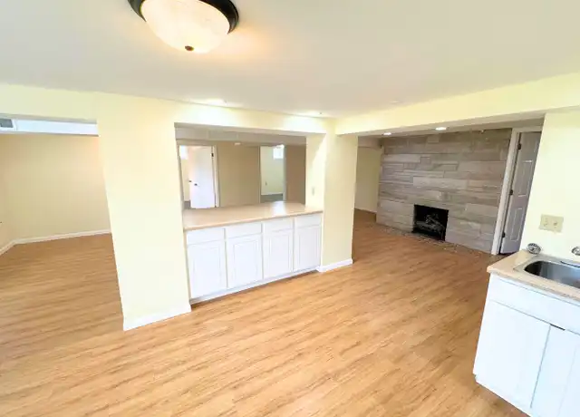 Property at 1606 W Healey St, Champaign, IL, 61821, 3 beds, 1 bath, [object Object]