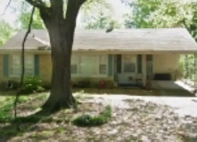 Property at 1500 Ivy Rd, Memphis, TN, 38117, 3 beds, 2 baths, [object Object]