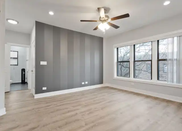 Property at 1708 W Juneway Ter Unit 2, Chicago, IL, 60626, 2 beds, 1 bath, [object Object]