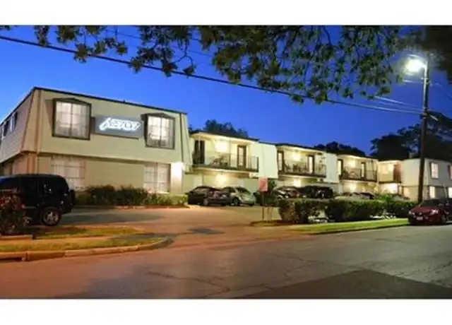 Property at 2707 Shelby Ave, Dallas, TX, 75219, 1 bed, 1 bath, [object Object]