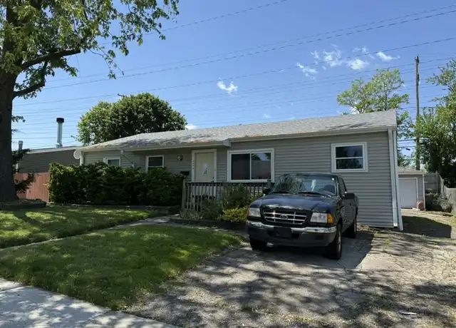 Property at 434 Montrose Dr, Romeoville, IL, 60446, 4 beds, 2 baths, [object Object]