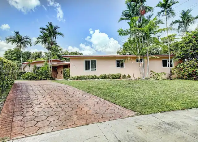 Property at 8930 SW 149th Ter Unit 8930, Palmetto Bay, FL, 33176, 3 beds, 2 baths, [object Object]