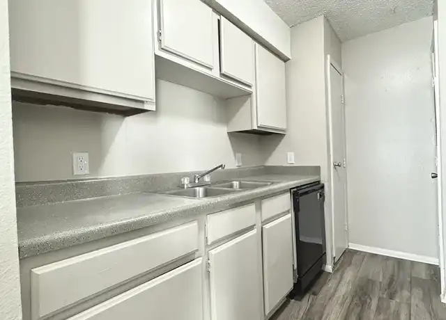 Property at Elevate at Highland-Under New Management - 5151 Highland Rd, Baton Rouge, LA, 70808, 0-1 beds, 1 bath, [object Object]