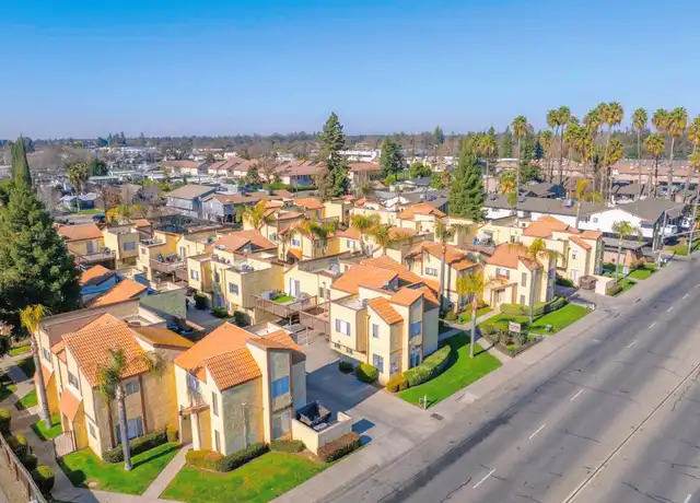 Property at 803 S Demaree St Unit 17, Visalia, CA, 93277, 2 beds, 1.5 baths, [object Object]