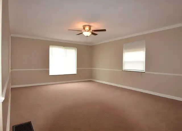 Property at 281 Union St Unit D, Newark, OH, 43055, 1 bed, 1 bath, [object Object]