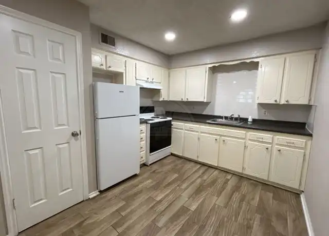 Property at 507 Hackberry St Unit 28, Copperas Cove, TX, 76522, 2 beds, 1 bath, [object Object]