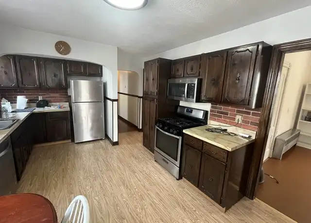 Property at 32 Howell St Unit 2, Boston, MA, 02125, 2 beds, 1 bath, [object Object]