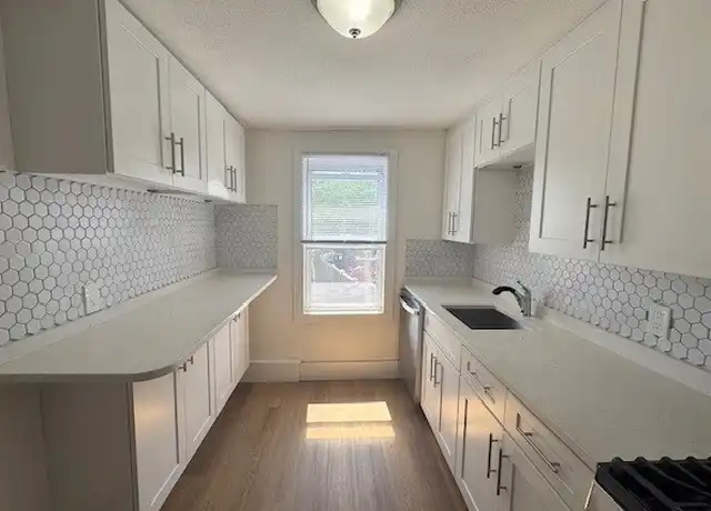 Property at 296 Broadway Unit 2, Somerville, MA, 02145, 3 beds, 1 bath, [object Object]