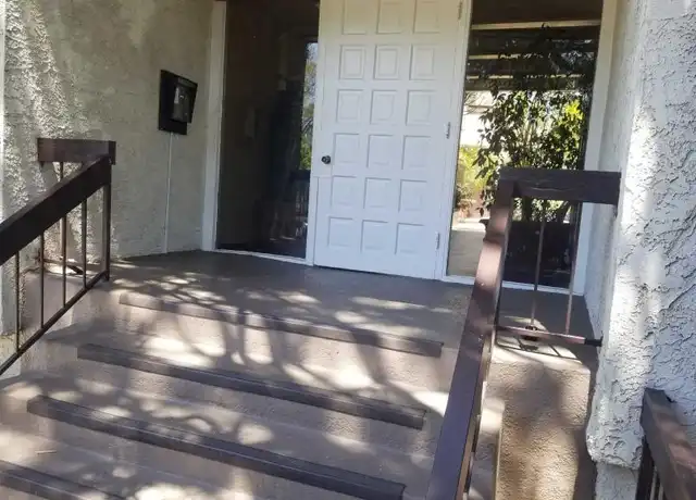 Property at 11825 Magnolia Blvd, Valley Village, CA, 91607, 1 bed, 1 bath, [object Object]