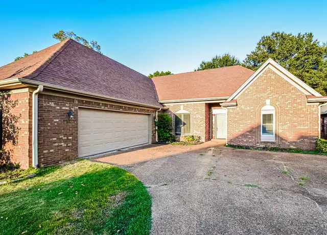 Property at 7182 Golden Oaks Loop E, Southaven, MS, 38671, 4 beds, 2.5 baths, [object Object]