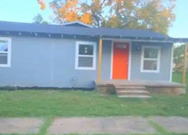 Property at 1403 W 4th Ave, Corsicana, TX, 75110, 3 beds, 2 baths, [object Object]