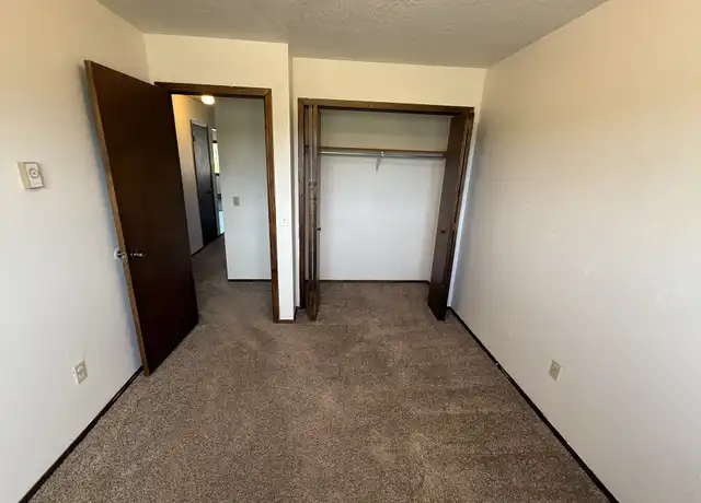 Property at 98 Grandview Dr, Kalispell, MT, 59901, 2 beds, 1 bath, [object Object]