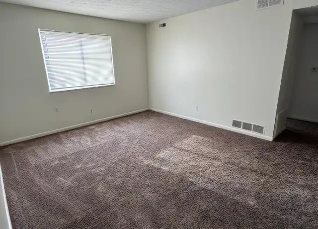 Property at 10 Lori Ln Unit H, Amelia, OH, 45102, 2 beds, 1 bath, [object Object]