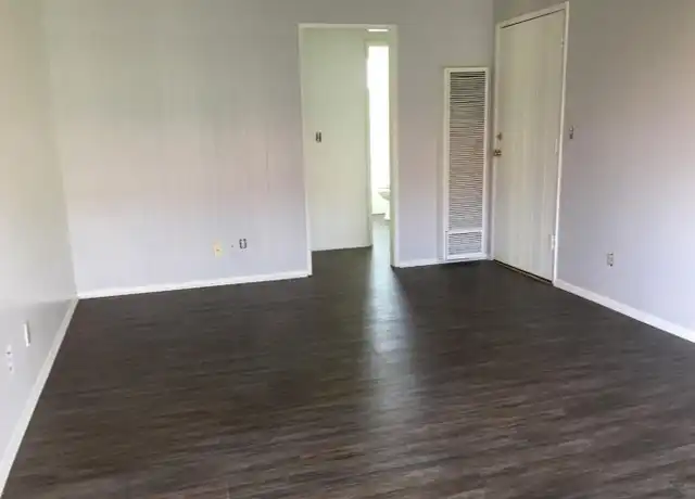 Property at 140 Yorba St Unit 26, Tustin, CA, 92780, 1 bed, 1 bath, [object Object]
