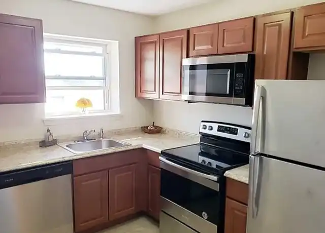 Property at 205 Bergen TPKE Unit 3A, Ridgefield Park, NJ, 07660, 2 beds, 1 bath, [object Object]