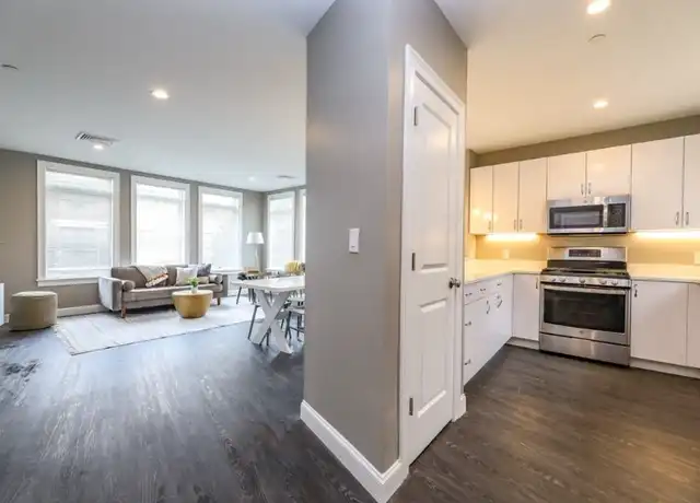 Property at 4945 Washington St Unit 111, West Roxbury, MA, 02132, 1 bed, 1 bath, [object Object]