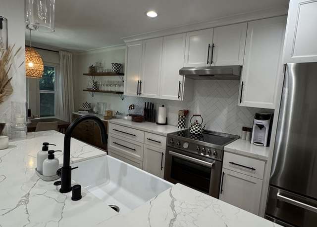 Photo of 1701 San Carlos Ave #1, San Carlos, CA 94070