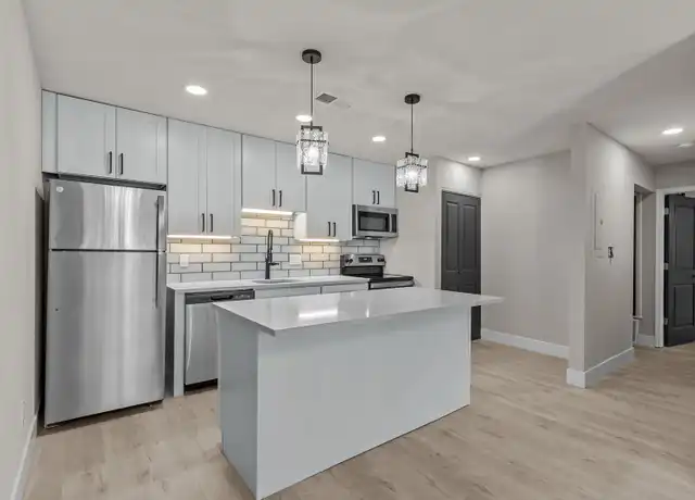 Property at 449 W Jefferson Ave, Kirkwood, MO, 63122, 2 beds, 1.5 baths, [object Object]