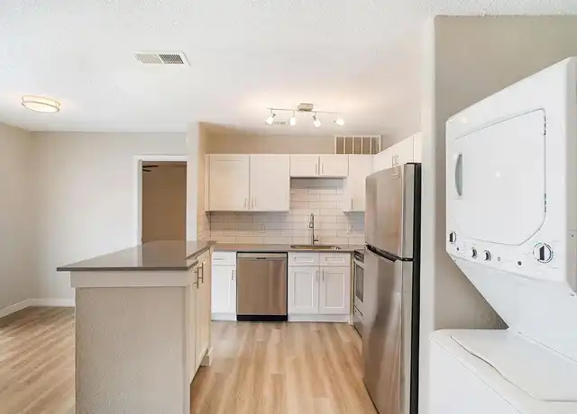 Property at Tides on Oakland Hills - 6011 Oakland Hills Dr, Fort Worth, TX, 76112, 1-2 bed, 1-2 bath, [object Object]