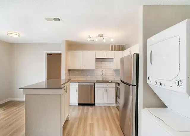 Property at Tides on Oakland Hills - 6011 Oakland Hills Dr, Fort Worth, TX, 76112, 1-2 bed, 1-2 bath, [object Object]