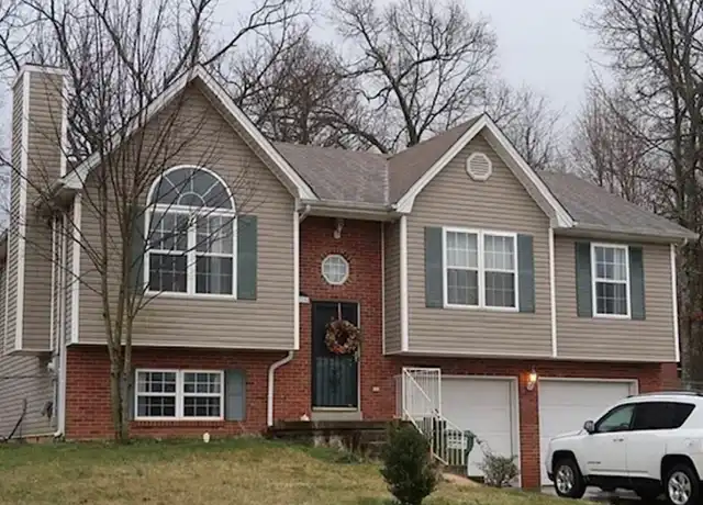 Property at 210 Scarlet Ave, Radcliff, KY, 40160, 3 beds, 2.5 baths, [object Object]