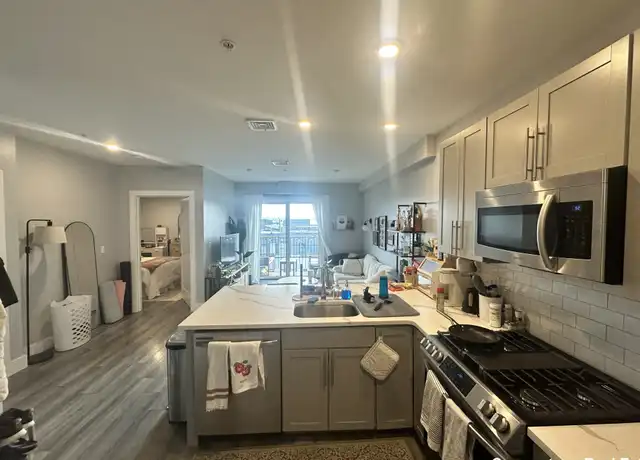 Property at 55 W Fifth St Unit 605, Boston, MA, 02127, 1 bed, 1 bath, [object Object]