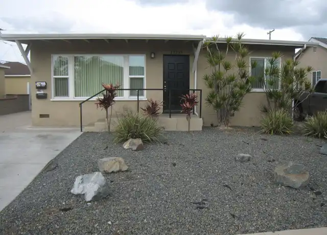 Property at 12233 215th St Unit 12233, Hawaiian Gardens, CA, 90716, 2 beds, 1 bath, [object Object]
