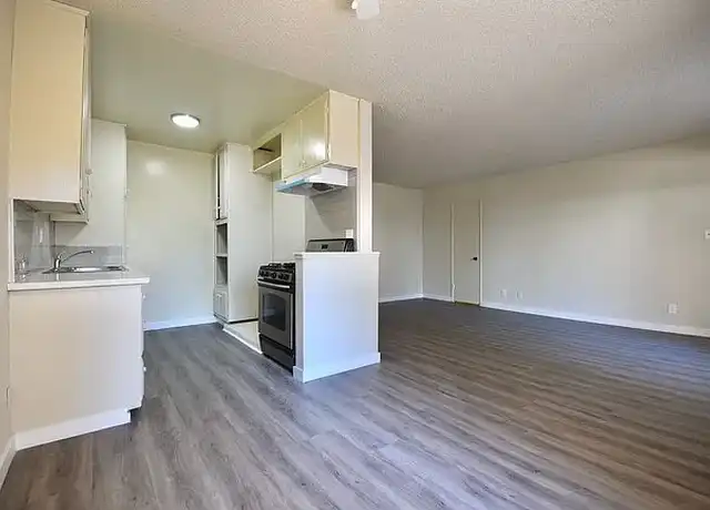 Property at 11255 Camarillo St, North Hollywood, CA, 91602, 1-2 bed, 1-2 bath, [object Object]