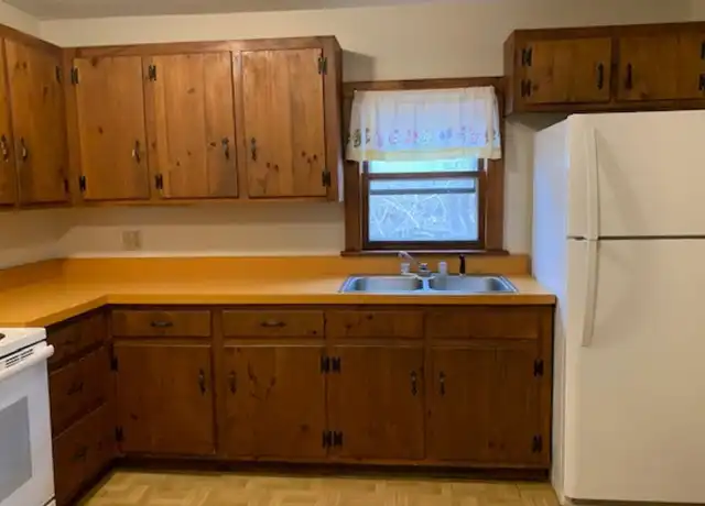 Property at 4 Central St Unit 10 Central, Windsor, VT, 05089, 2 beds, 1 bath, [object Object]