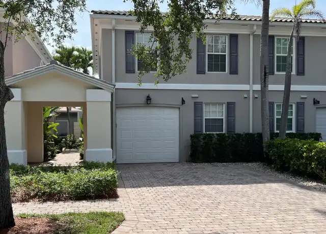 Property at 5565 Cove Cir Unit 1, Naples, FL, 34119, 3 beds, 2.5 baths, [object Object]