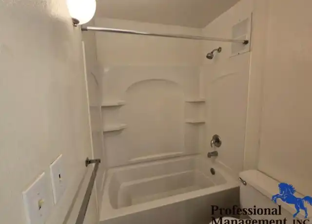 Property at 211 N 34th St, Billings, MT, 59101, 1 bed, 1 bath, [object Object]