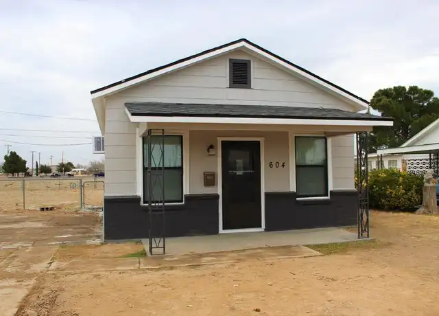 Property at 604 N Orient St, Fort Stockton, TX, 79735, 1 bed, 1 bath, [object Object]