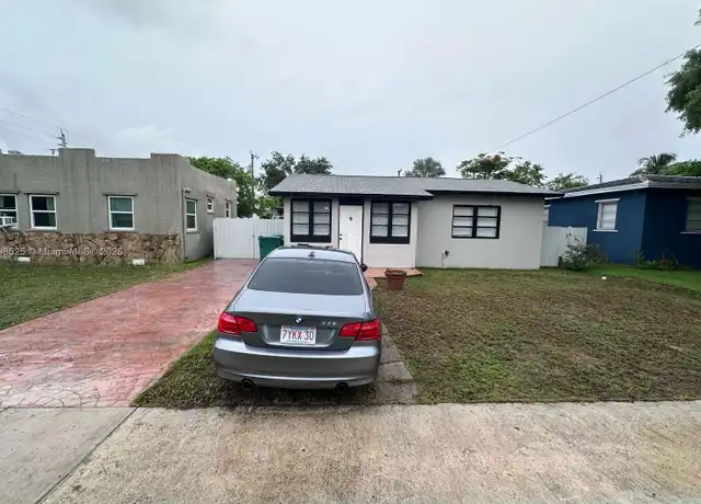 Property at 209 SW 5th St, Dania, FL, 33004, 2 beds, 1 bath, [object Object]