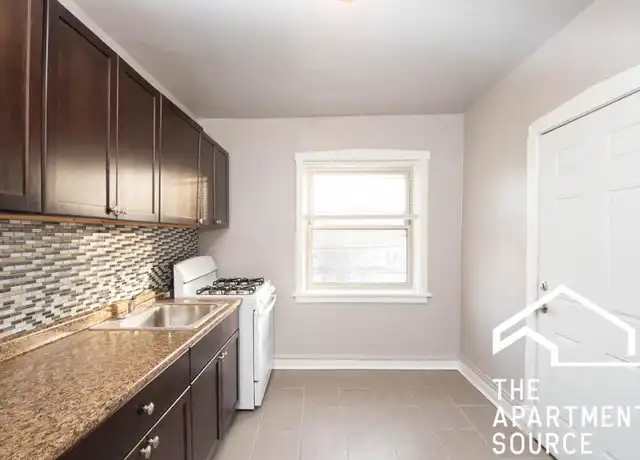 Property at 4029 W Melrose St, Chicago, IL, 60641, 1 bed, 1 bath, [object Object]