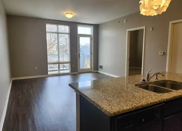 Property at Eastown Flats - 1400 Wealthy St SE, Grand Rapids, MI, 49506, 1-2 bed, 1-2 bath, [object Object]