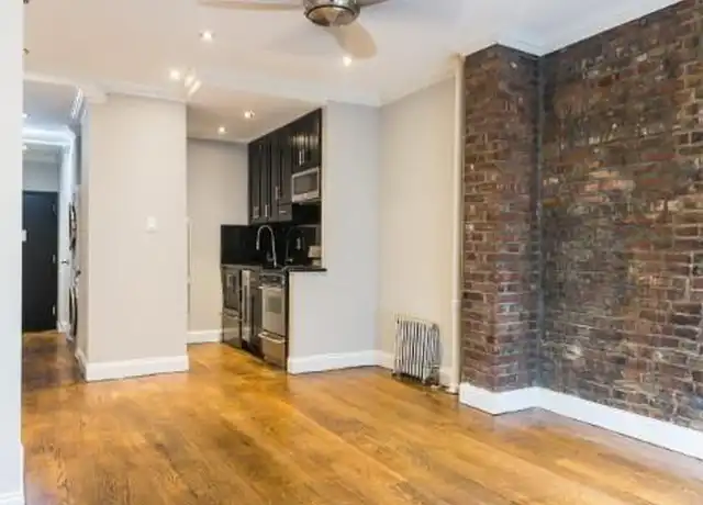 Property at 437 W 53rd St Unit 3B, New York, NY, 10019, 2 beds, 1 bath, [object Object]