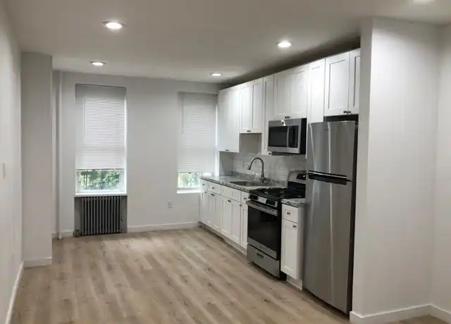 Property at 19-15 Linden St Unit 1, Flushing, NY, 11385, 2 beds, 1 bath, [object Object]