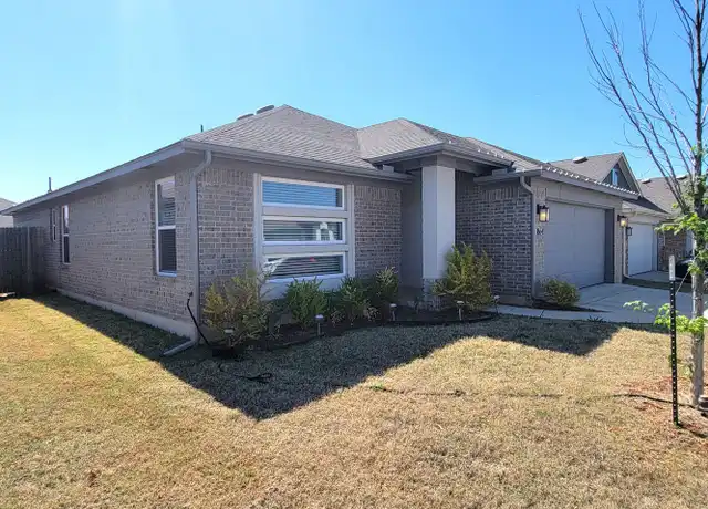 Property at 18641 Cantar Dr, Edmond, OK, 73012, 3 beds, 2 baths, [object Object]