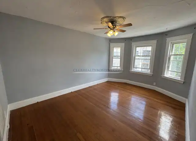Property at 54 Montfern Ave Unit 3, Brighton, MA, 02135, 2 beds, 1 bath, [object Object]