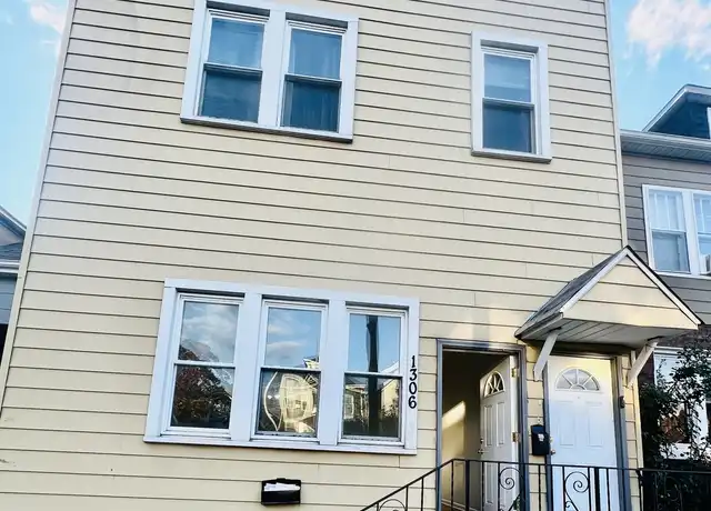 Property at 1306 S 50th Ave #1, Cicero, IL, 60804, 3 beds, 1 bath, [object Object]