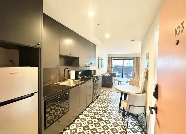 Property at 201 Academy Dr Unit 103, Austin, TX, 78704, 1 bed, 1 bath, [object Object]