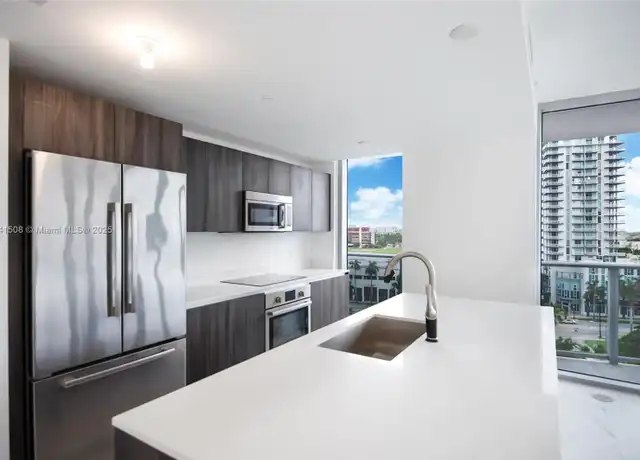 Property at 488 NE 18th St #900, Miami, FL, 33132, 3 beds, 3 baths, [object Object]