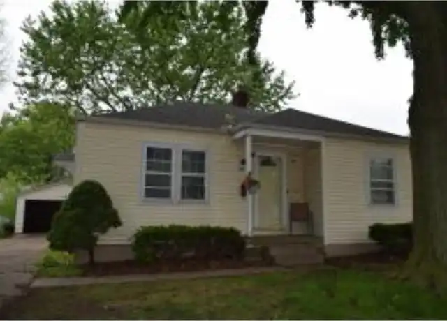 Property at 965 N Fairview Ave, Decatur, IL, 62522, 3 beds, 2 baths, [object Object]