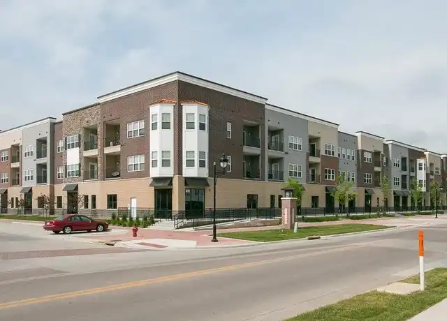 Property at Old Town I - 210 5th St, Coralville, IA, 52241, 2 beds, 2 baths, [object Object]