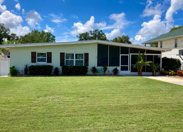 Property at 1920 NW 18th St, Crystal River, FL, 34428, 3 beds, 2 baths, [object Object]