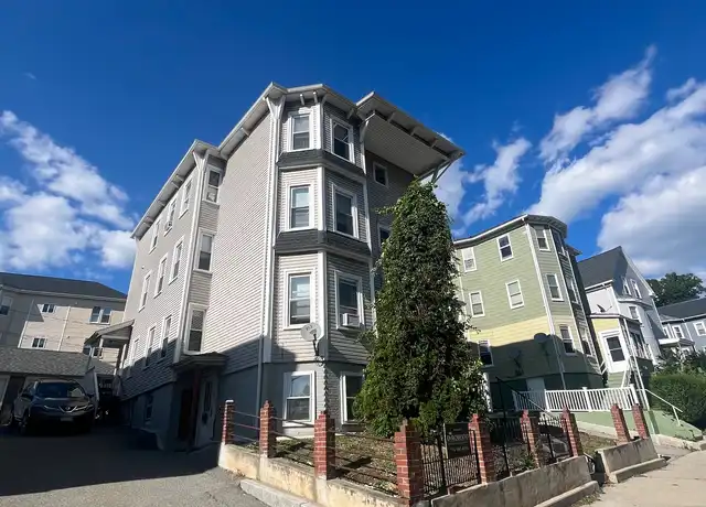 Property at 193 Belmont St Unit B, Worcester, MA, 01605, 1 bed, 1 bath, [object Object]