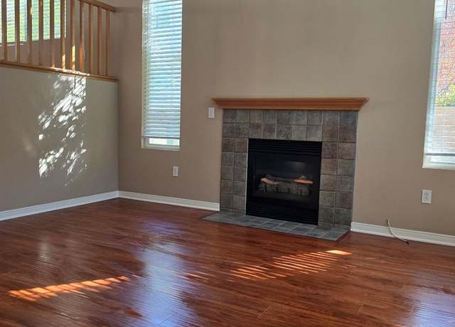 Photo of 25709 Holiday Cir Unit E, Stevenson Ranch, CA 91381