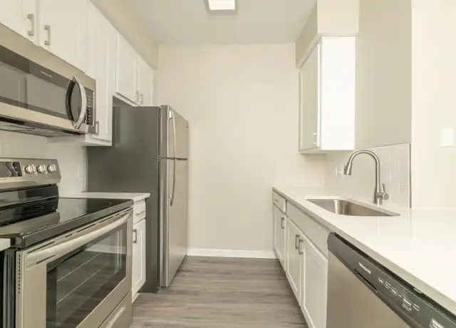 Property at 2800 Tranquility Lake Blvd, Pearland, TX, 77584, 1-3 bed, 1-2 bath, [object Object]